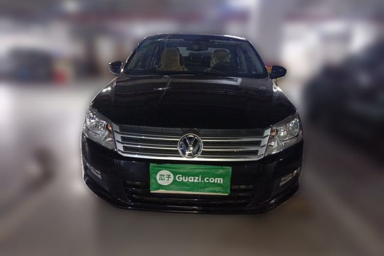 Used Volkswagen Santana 2015 1.6L Manual Comfort Edition Front