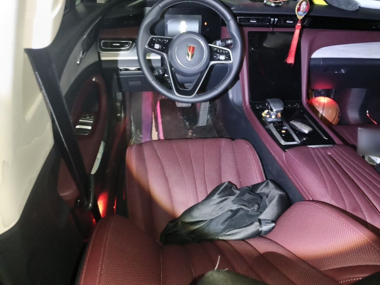 Hongqi H5 2025 1.5T DCT Qiyun 500 000th Unit Commemorative Edition — снимка 10