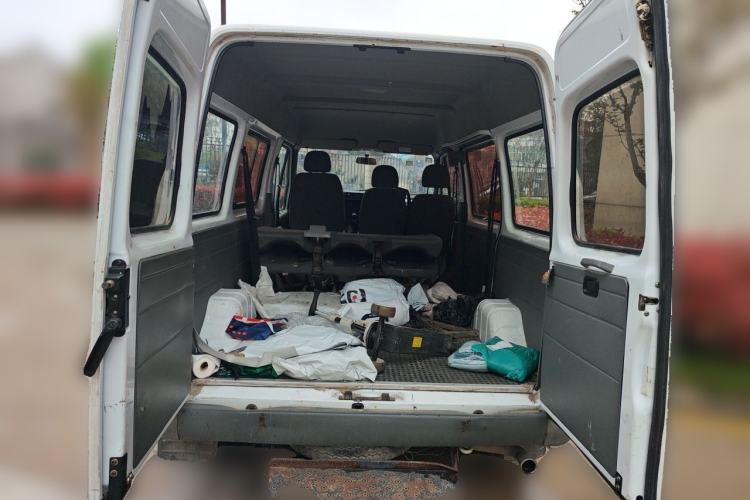 Used JMC Transit 2017 2.8T Commercial Version Short Wheelbase Mid-Roof 6/7/8-Seater JX493 Trunk