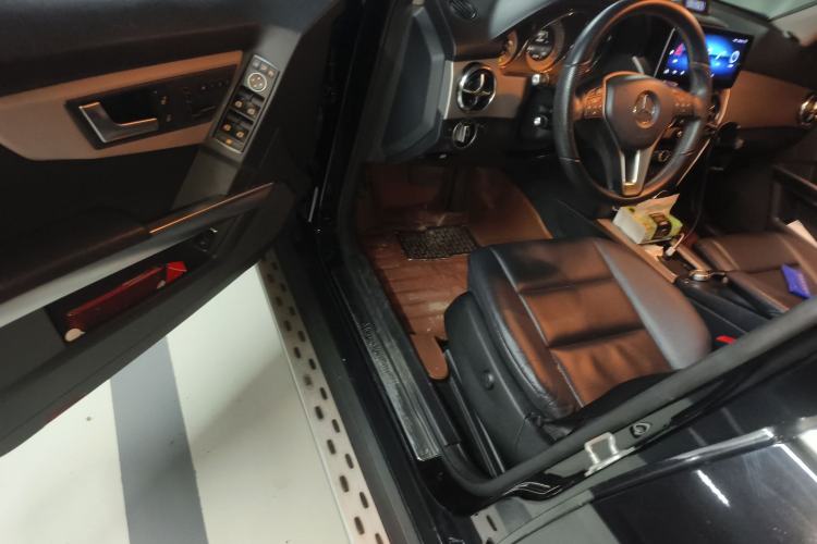 Used Mercedes-Benz GLK-Class 2013 GLK 300 4MATIC Dynamic Sunroof Model
