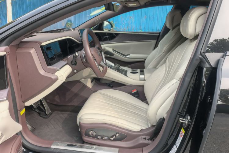 Used Denza Z9GT 2024 1100 Four-Wheel Drive Ultra Version Interior 2