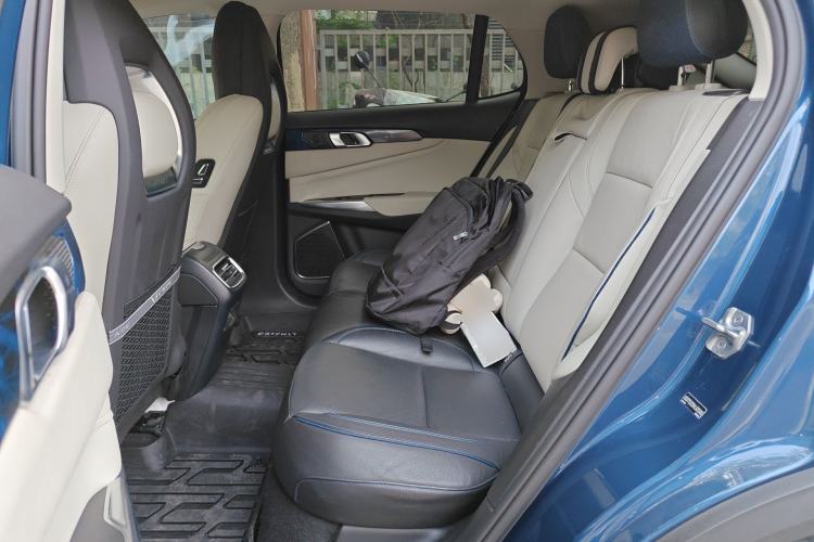 Used Lynk & Co 01 2019 2.0T Two-Wheel Drive Zhaopu Version China VI Standard Left Rear Seat