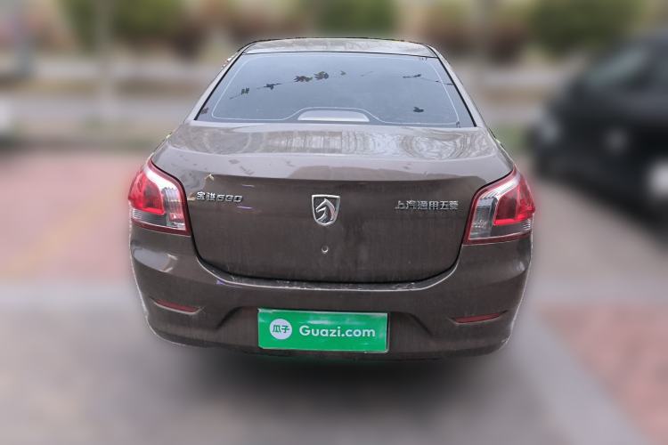 Used Baojun 630 2011 1.5L manual standard version
