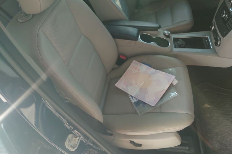 Used Mercedes-Benz GLK-Class 2013 GLK 300 4MATIC Dynamic Sunroof Model Right Front Seat