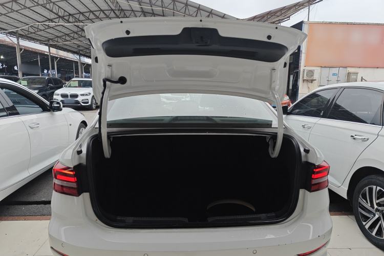 Used Volkswagen Lavida 2021 280TSI DSG Comfort Edition Trunk