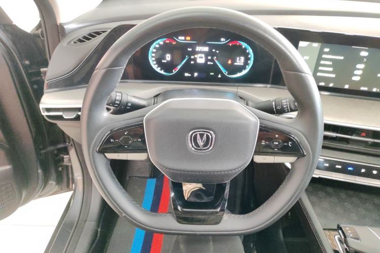 Used CHANGAN Eado 2023 Changan Edition PLUS Blue Whale NE 1.4T GDI DCT Prestige Version
