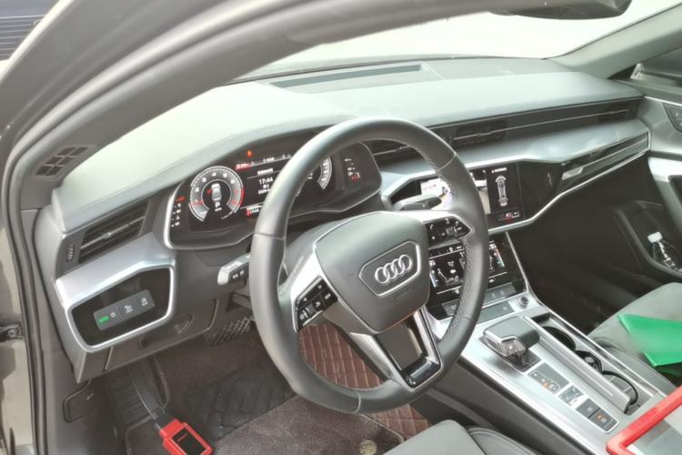 Used Audi A6L 2021 40 TFSI Luxury Dynamic Edition Center Console
