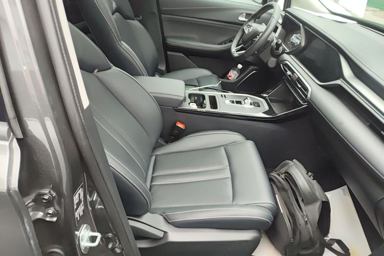 Used GAC Trumpchi GS4 2023 270T Automatic Smart Drive Technology Edition Right Front Seat