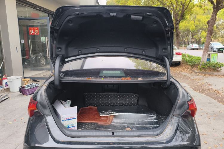 Used Toyota Avalon 2019 2.0L Ambition Edition China VI