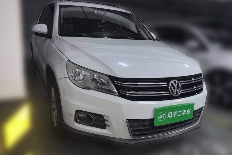 Used Volkswagen Tiguan 2012 1.8TSI Automatic Two-Wheel Drive Zhaoshi Edition Front Right 45 Deg