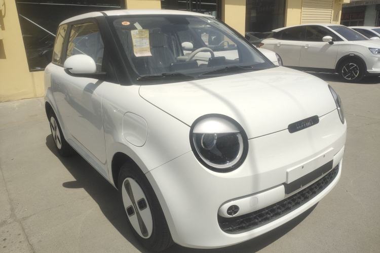 Used CHANGAN NEVO Lumin 2025 301km Honey Dew Edition Front Right 45 Deg