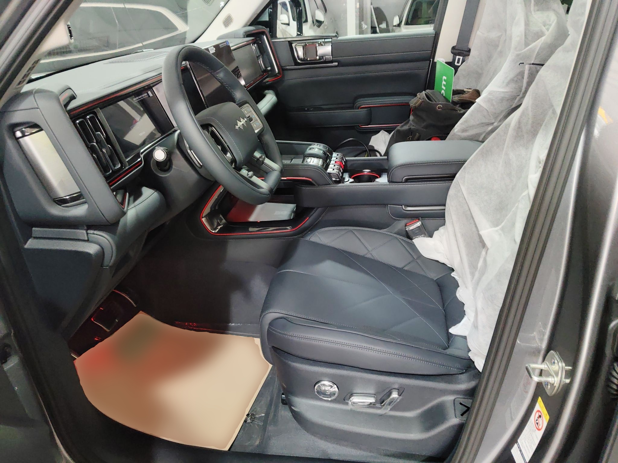 المقاعد الأمامية داخل السيارة