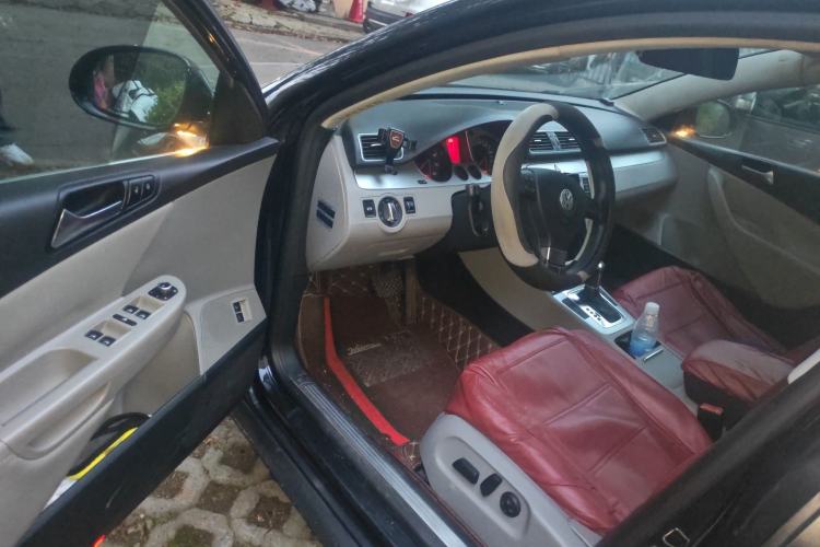 Used Volkswagen Magotan 2011 1.8TSI DSG Comfort Model
