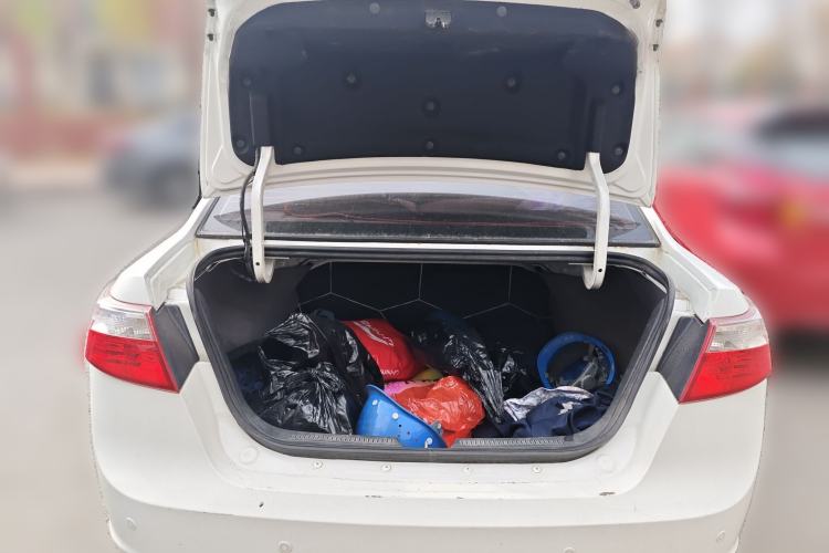 Used Haima Fumei 2013 Sedan 1.6L Manual Elite Edition Trunk