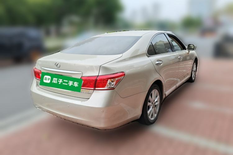 Used Lexus ES 2010 240 Elegant Edition Rear Right 45 Deg
