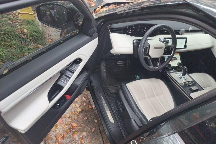 Used Land Rover Range Evoque 2022 Facelifted Aurora L 249 PS R-Dynamic Luxury Edition
