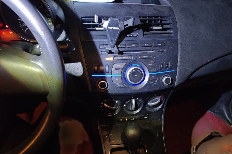 Used Mazda 3 2015 Sedan 1.6L Automatic Comfort Model