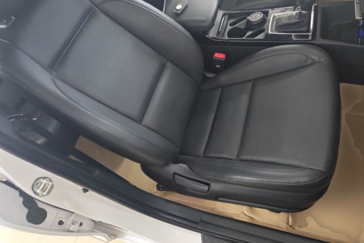 Used Hyundai Mistra 2016 1.8L Automatic Smart GLS Right Front Seat