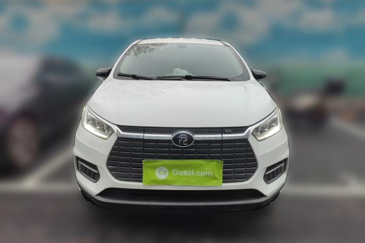 Used BYD Yuan New Energy 2019 EV535 Smart Connect Trendsetting Model Front