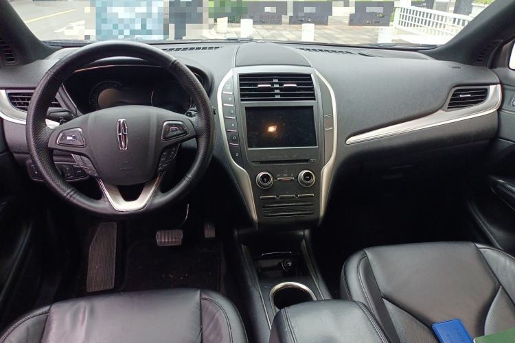 Used Lincoln MKC 2014 2.0T Two-Wheel Drive Deluxe Edition Center Console