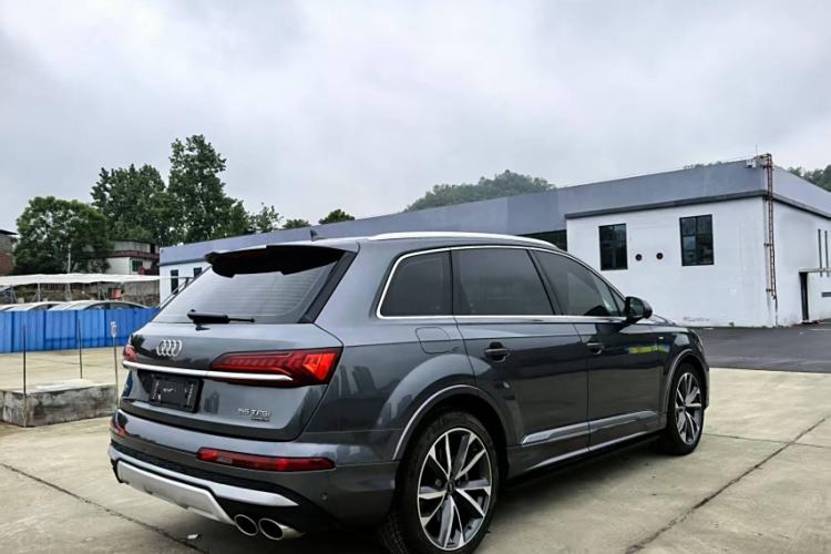 Used Audi Q7 2021 55 TFSI quattro S line Sport model