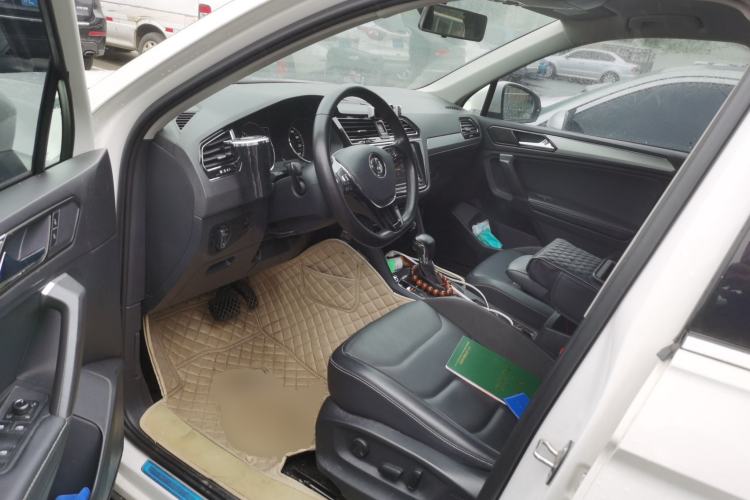 Used Volkswagen Tiguan L 2018 280TSI Automatic Two-Wheel Drive Comfort Edition Driver Seat