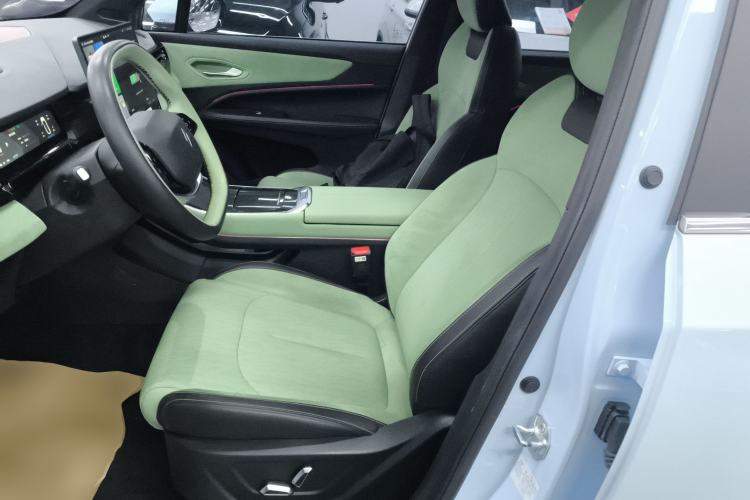 Used Livan Livan 7 2023 605km Hunter Light