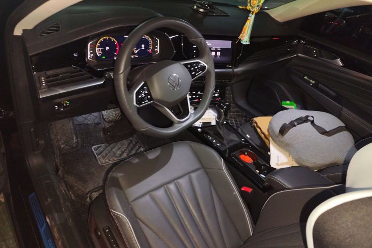 Used Volkswagen Passat 2024 380TSI Starry Dragon Edition