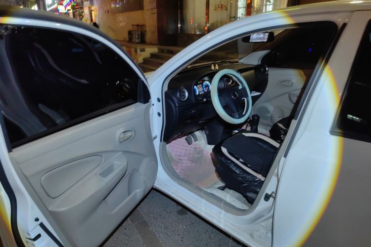 Used Dongfeng Junfeng ER30 2018 Base Model