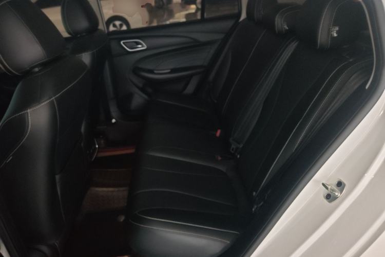 Used Roewe i5 2020 1.5L Automatic 4G Connect Luxury Flagship Edition

