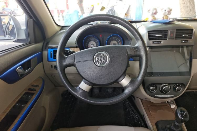Used Buick Excelle 2013 1.5L Manual Classic Model
