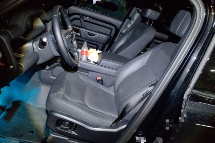 Used Land Rover Defender 2025 110 3.0T P400 X-Dynamic SE Left Front Seat