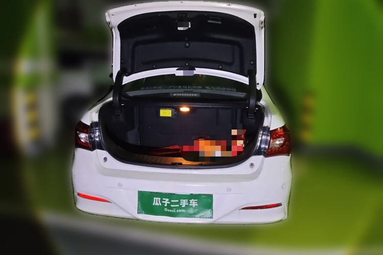 Used BYD Qin New Energy 2015 1.5T Dual-Crown Flagship Edition
