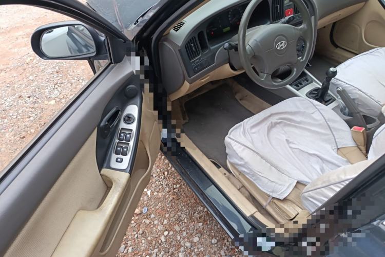 Used Hyundai Elantra 2011 1.6L Manual Comfort Version
