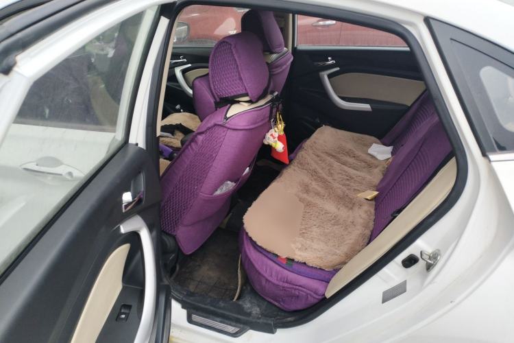 Used Changan Alsvin V7 2015 1.6L Manual Enjoyment Model China IV Standard
