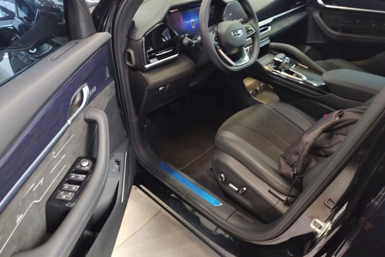 Used Geely Auto Monjaro L 2024 2.0TD High-Power Automatic Two-Wheel Drive Yunqi Version