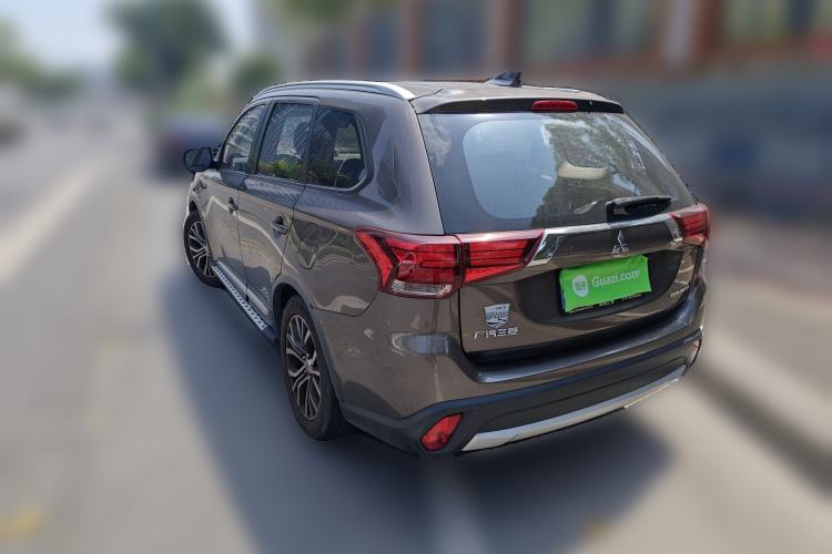 Used Mitsubishi Outlander 2018 2.0L Two-Wheel Drive Glory Edition 5 Seats