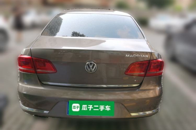 Used Volkswagen Magotan 2015 Facelift 1.8TSI Luxury Model Rear