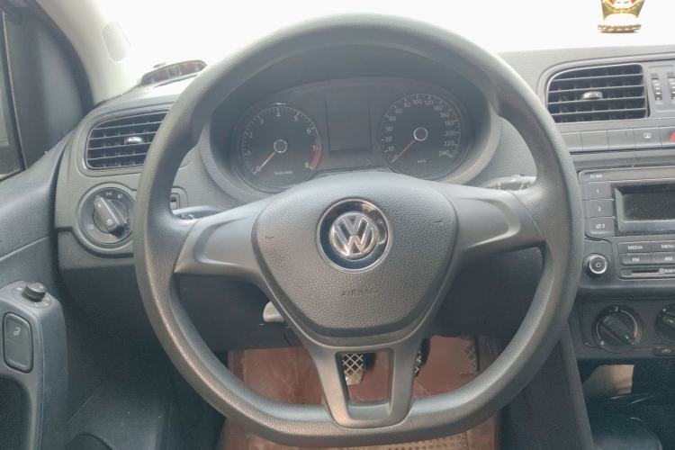 Used Volkswagen Polo 2014 1.4L Manual Fashion Edition