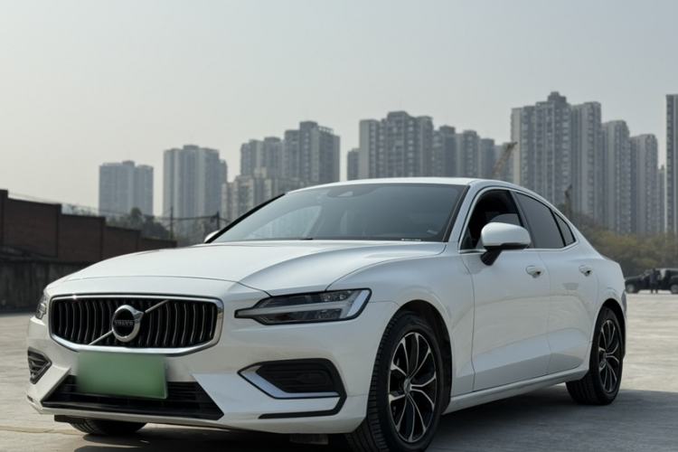 Used Volvo S60 2020 T4 Zhiyi Luxury Edition