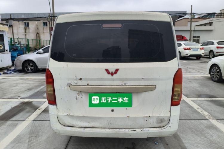 Used Wuling Rongguang V 2016 1.5L Practical Version Non-Power-Assisted Rear