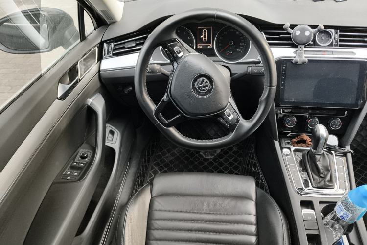 Used Volkswagen Magotan 2018 330TSI DSG Advanced Model