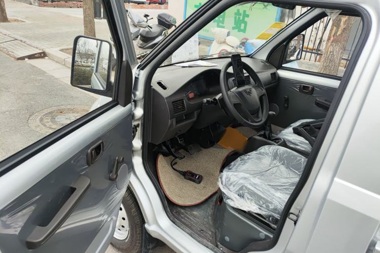 Used Wuling Rongguang Small Truck 2023 1.5L Single-Row LAR