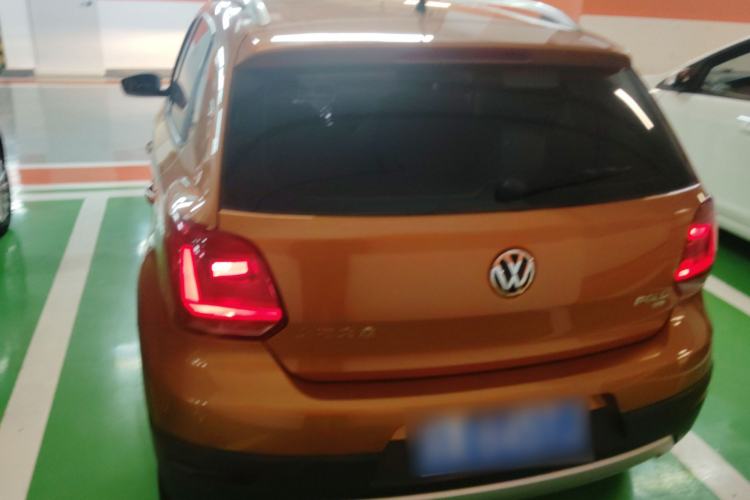 Used Volkswagen Polo 2016 1.6L Cross Polo Automatic Rear