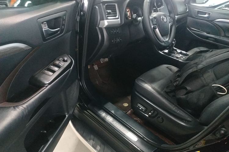 Used Toyota Highlander 2018 2.0T Four-Wheel Drive Ultimate Edition 7-Seater Emission Standard China V
