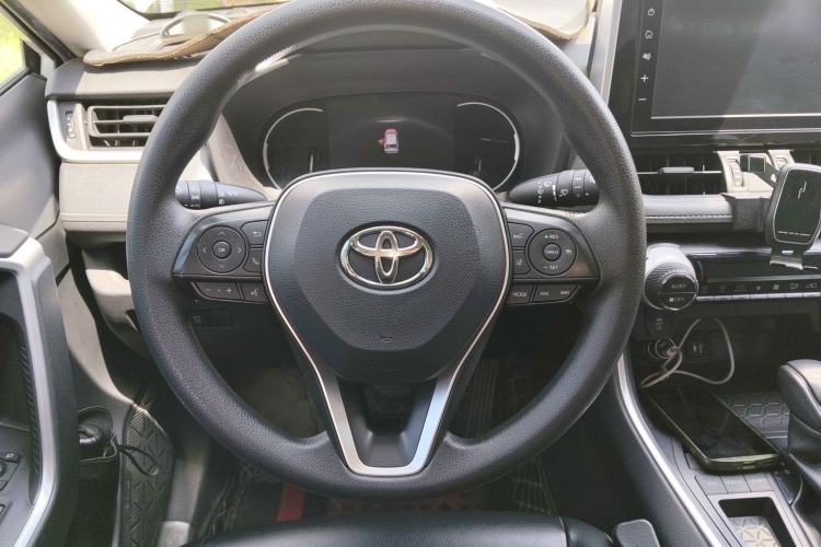 Used Toyota RAV4 2020 2.0L CVT Two-Wheel Drive Fashion Edition Steering Wheel