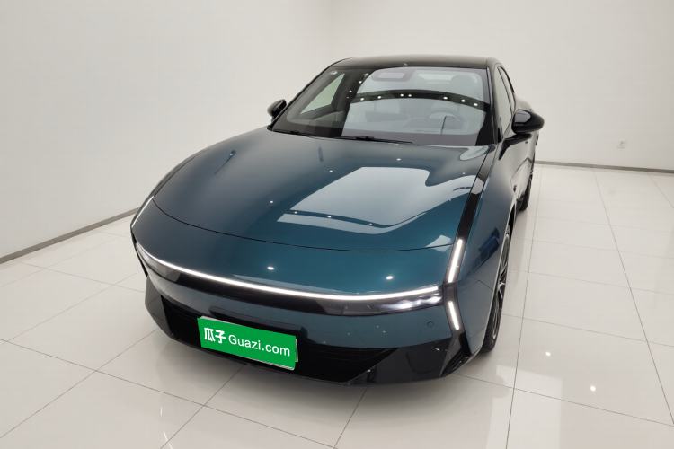 Used XPeng P7 2025 Model—750 All-Wheel-Drive High-Performance Ultra