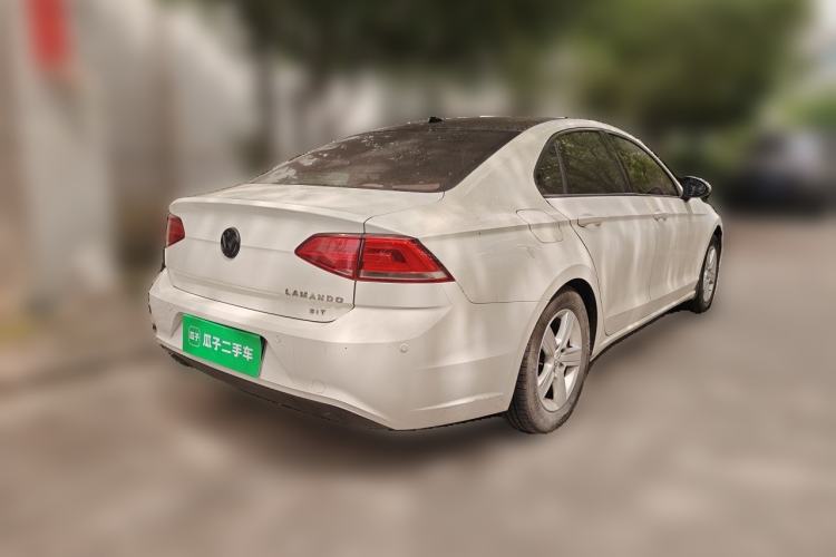 Used Volkswagen Lamando 2015 230TSI DSG Fashion Edition