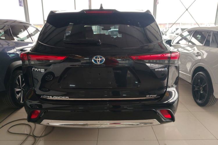 Used Toyota Highlander 2023 2.5L Smart Electric Hybrid Dual-Drive Prestige Version 7 Seats Rear