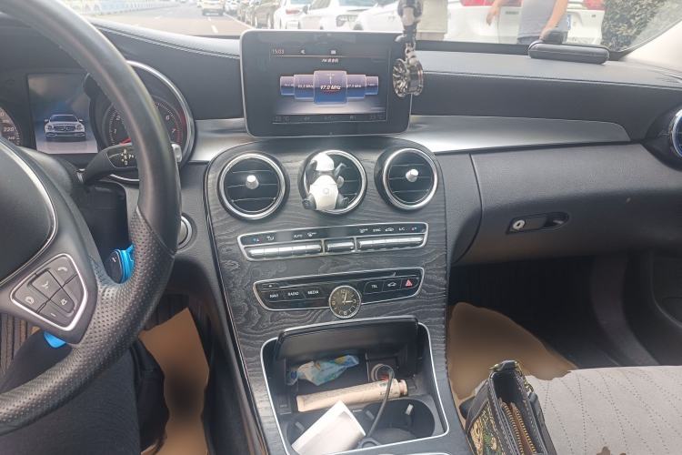 Used Mercedes-Benz C-Class 2017 C 200 L Sport Edition Center Console